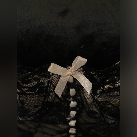 Sophie&Me Black and Pink Corset - Picture 5 of 5